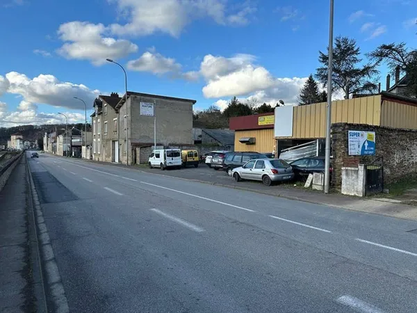 Boutique 620 m²