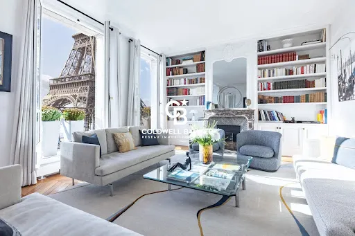 Appartement 7 pièces 252 m²