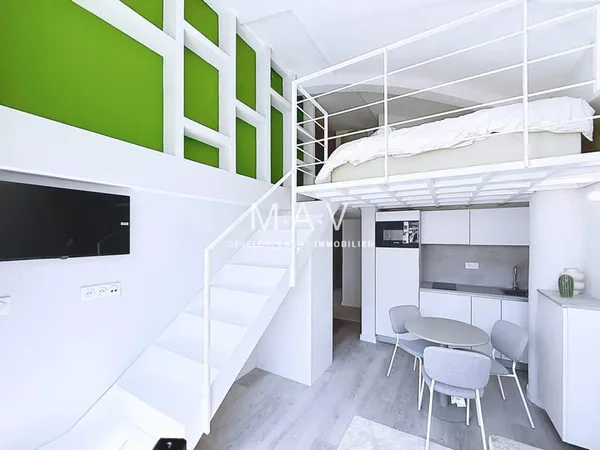 NICE/PARC IMPÉRIAL - STUDIO 22 M² AVEC MEZZANINE ENTIÈREMENT RÉNOVÉ VENDU MEUBLÉ AU CALME IDÉAL POUR