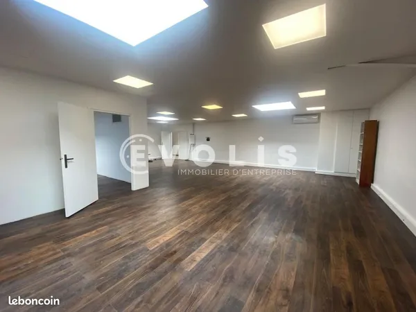Bureaux 254 m²