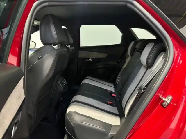 Peugeot 3008 hybrid 225ch gt e-eat8 attelage / gps / carplay / camera 180 / full led — photo 11