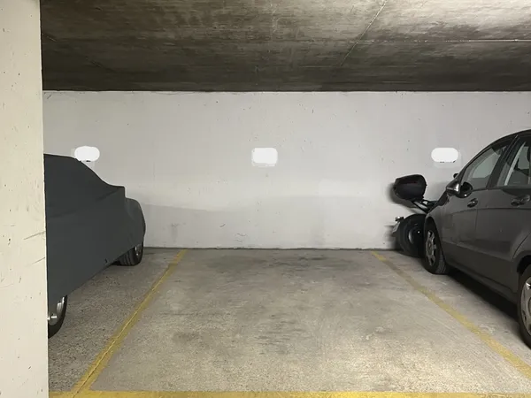 Loue parking 13m² Le Val d'Or/Saint-Cloud