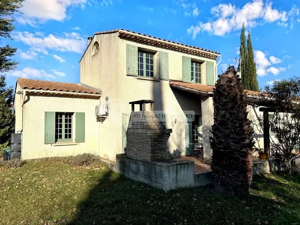 Maison T6 idéalement située à Saint-Rémy-de-Provence
