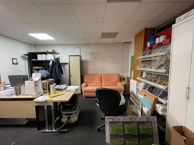 Photo 4