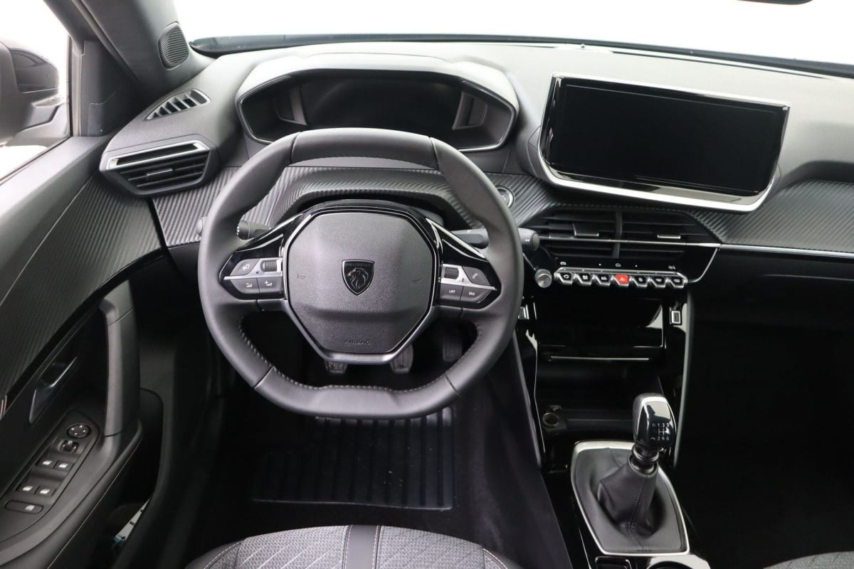 Peugeot 2008 — photo 12