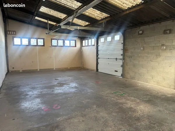 Local commercial 140 m² BOISSY SOUS SAINT YON