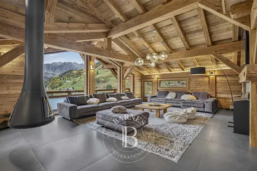 Chalet 9 pièces 260 m²