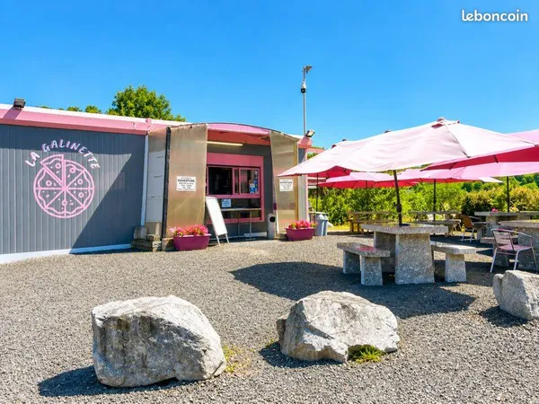 Hôtellerie et restauration Vente Ydes  45m² 195000€