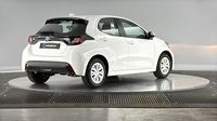 Toyota Yaris 116h Dynamic 5p MY22 — photo 5