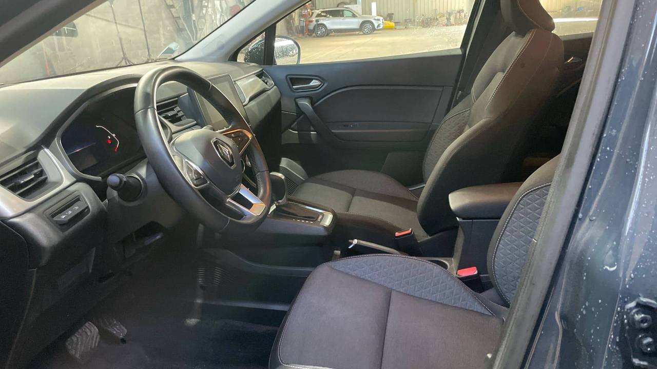Renault Captur E-Tech full hybrid 145 — photo 10