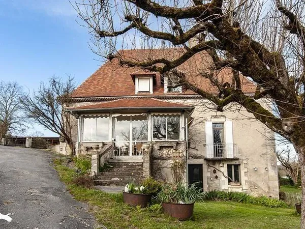 Maison 7 pièces 291 m²