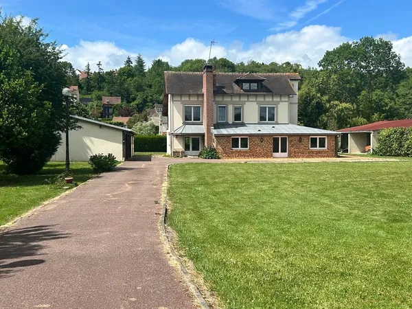 Maison de luxe 9 pièces 209 m²