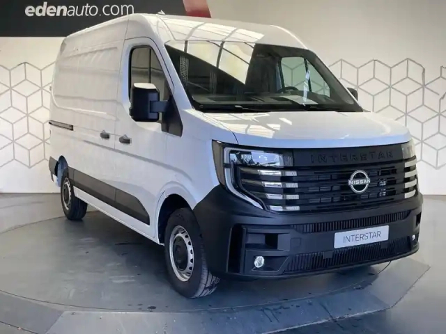 Nissan Interstar fourgon 3t5 l2h2 2.0 dci 130