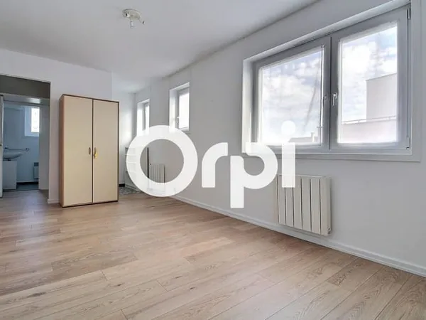 Studio 1 pièce 24 m²