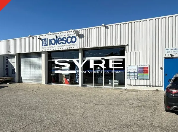 Local industriel 1092 m²