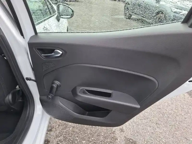 Renault Clio blue dci 100 ch gsr2 — photo 19