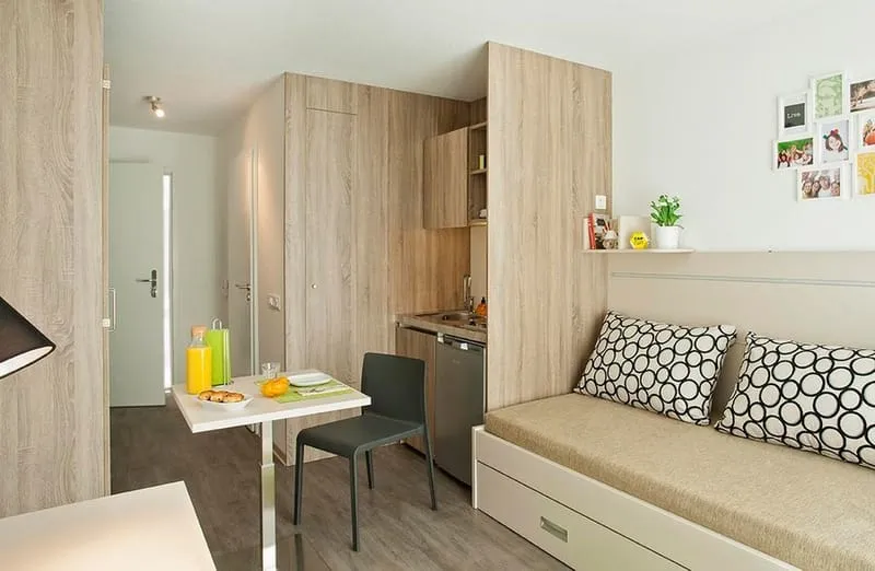 Photo 1