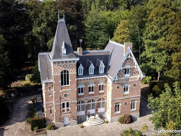 Château 12 pièces 540 m²