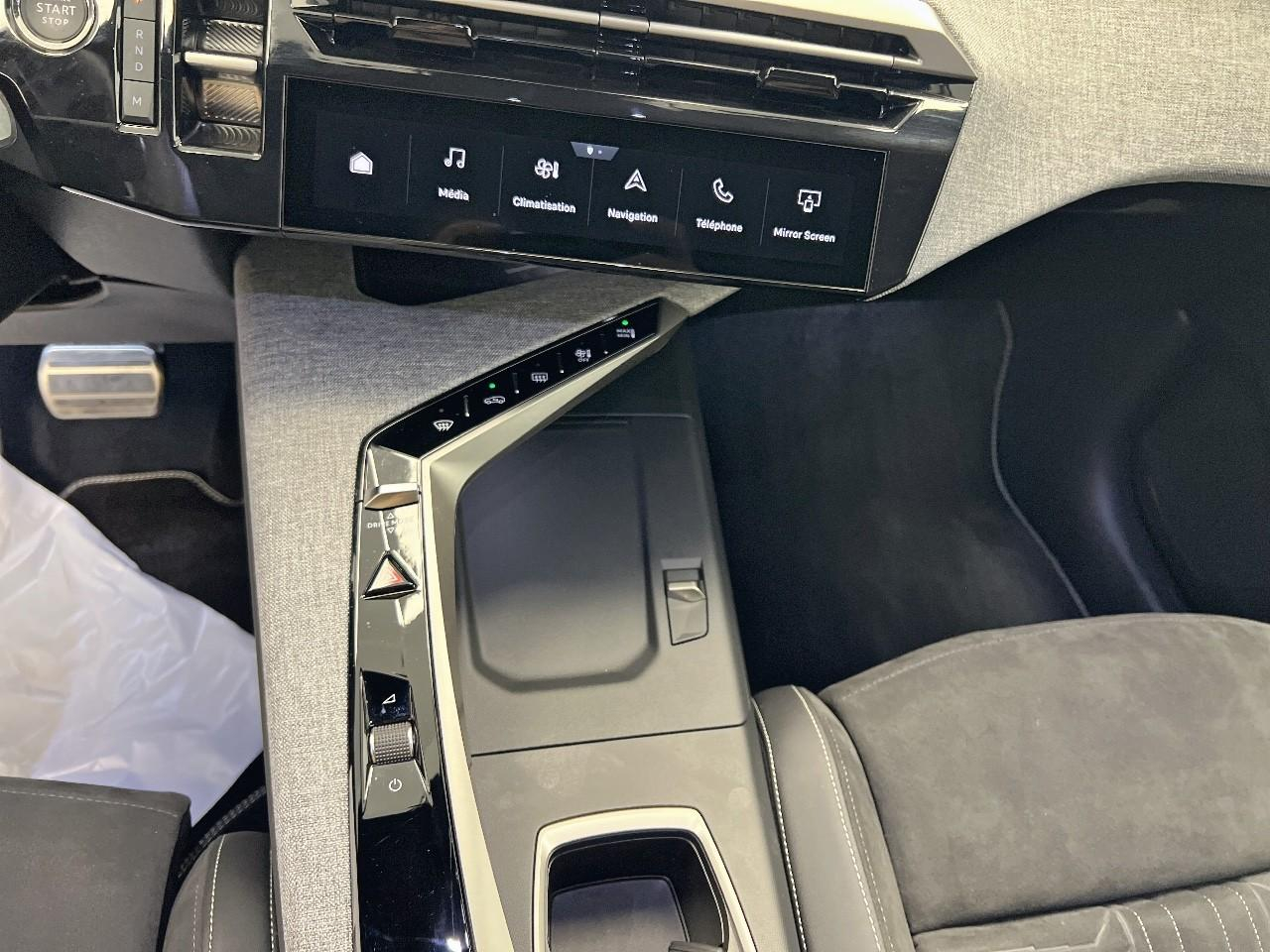 Peugeot 3008 hybrid 145 e-dcs6 gt — photo 25