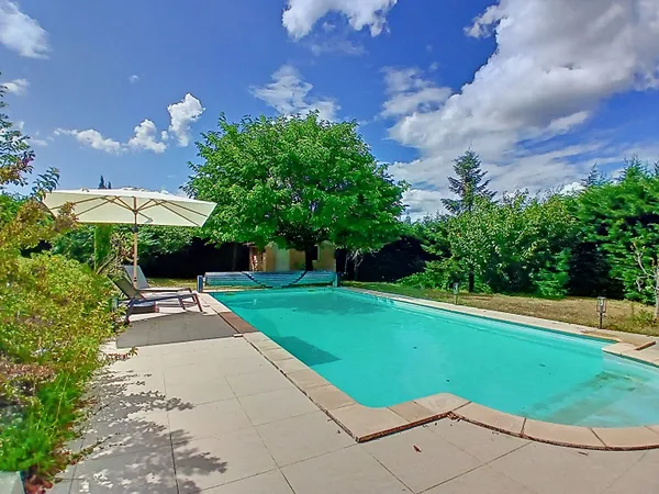 Maison 8 pièces 130 m²