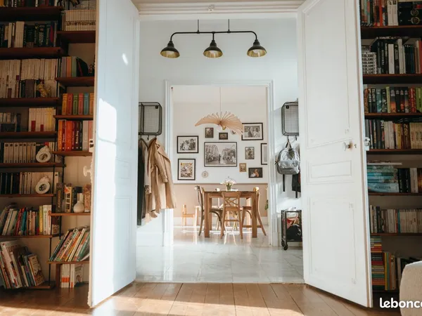 Exceptionnelle maison de maître de 202 m² avec jardin clos et sans vis-à-vis proche Cholet