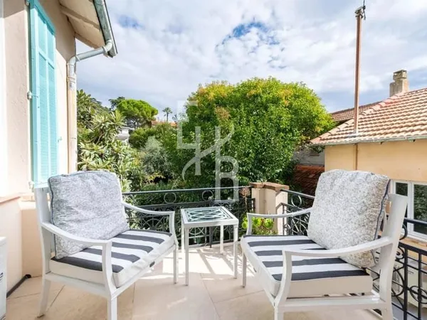 CANNES - MAISON DE VILLE 110 m² - 4 CHAMBRES - TERRASSE & PARKING - SECTEUR BAS MONTROSE