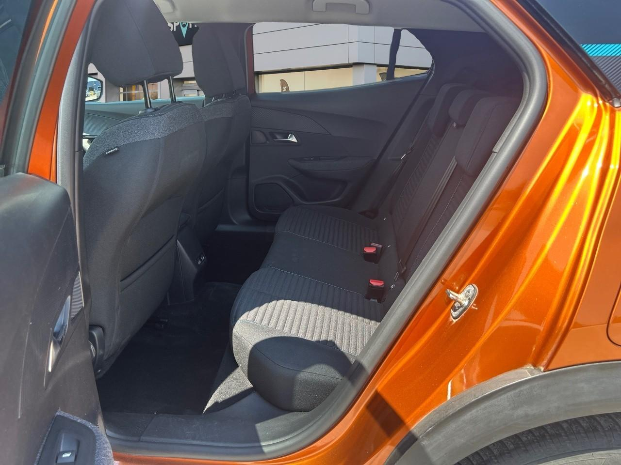 Peugeot 2008 e-2008 136ch style — photo 10