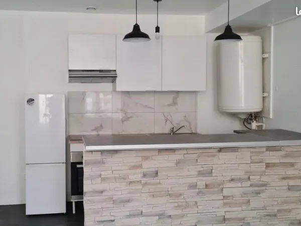 Studio rénové 27m2 Nevers centre