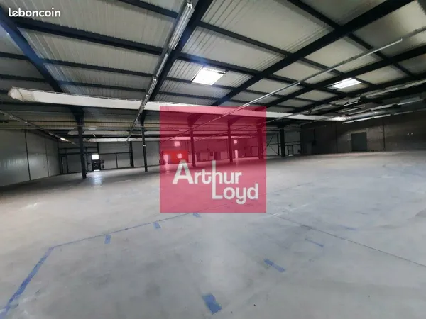 LOCAL D'ACTIVITE 2364 m² CLERMONT FERRAND