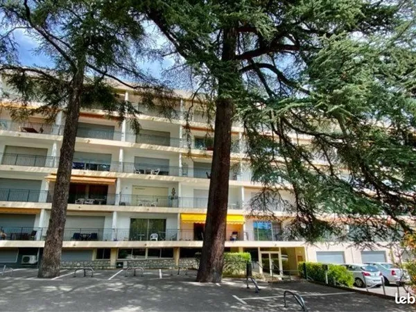 Location Greoux les bains