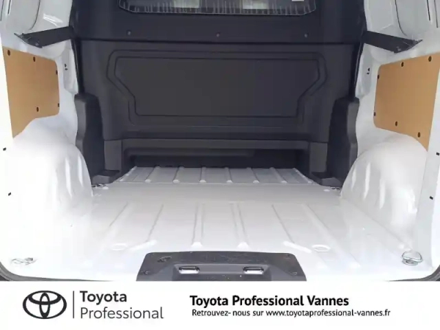 Toyota Proace medium 2.2 d-4d 150 cabine approfondie start pack confort bva my25 — photo 12