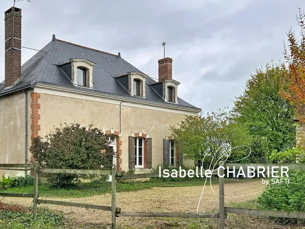 MAISON ANCIENNE, 3 CHAMBRES & PLUS D'UN HECTARE