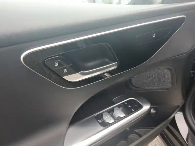 Mercedes Classe C 300 de hybrid eq berl — photo 29