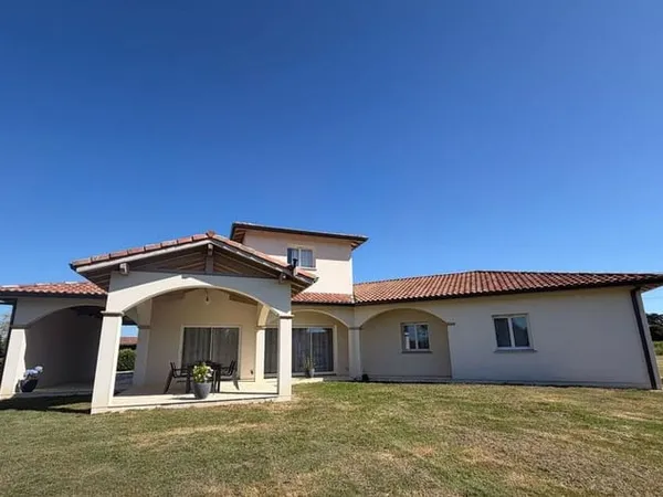 Nouveauté - Belle maison contemporaine