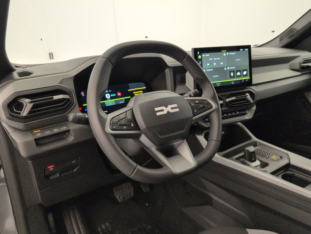 Dacia Bigster — photo 14