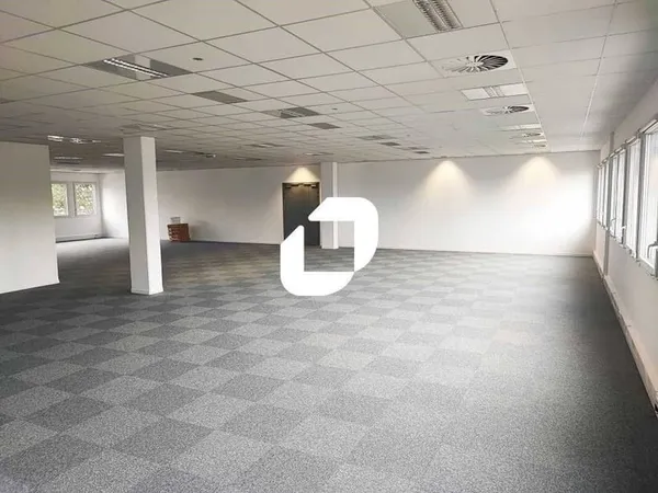 Bureau 354 m²
