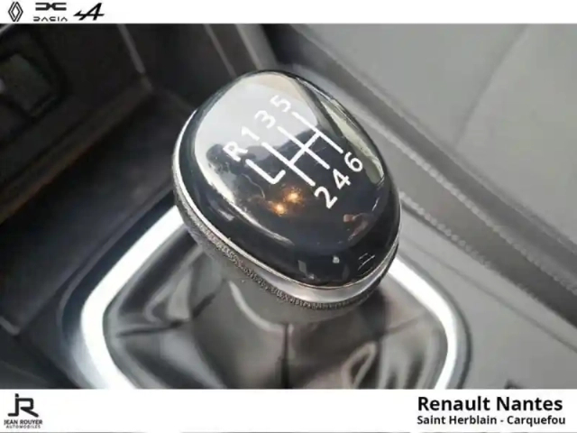 Renault Megane 1.5 blue dci 115ch evolution — photo 3