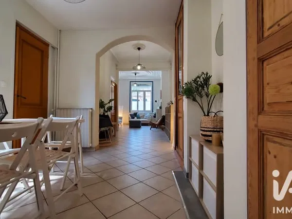 Maison 5 pièces 250 m²