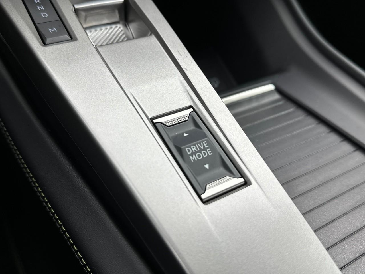 Peugeot 408 hybrid 145 e-dcs6 gt — photo 32