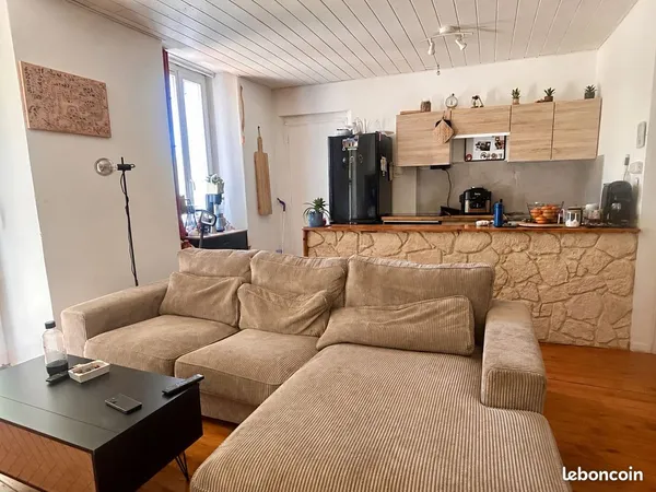 T2 de 40 m² avec grande terrasse à Bras