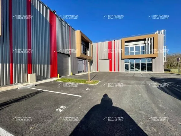 Local d'activité 3791 m²