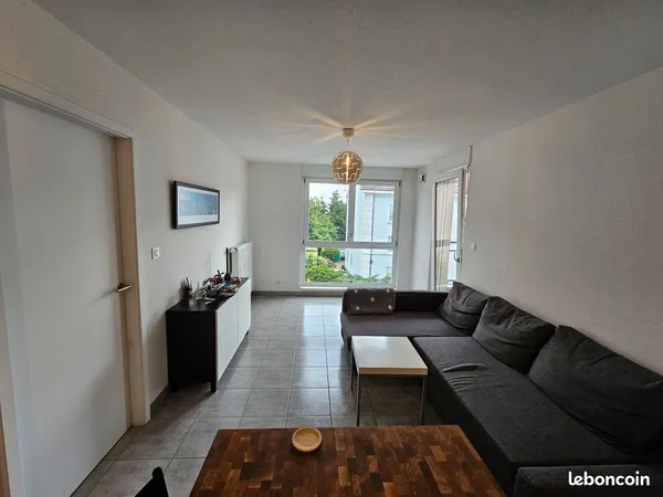 T2 meublé de 41 m² avec balcon - Proche frontière suisse