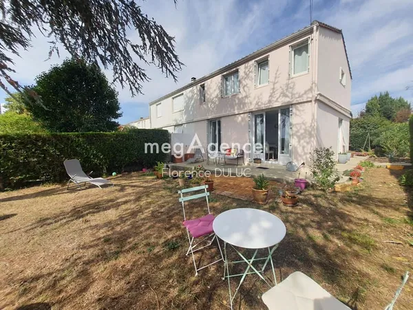 maison restaurée avec soin en centre ville