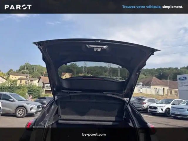 Peugeot 2008 1.2 puretech 100ch s&amp;s allure pack — photo 19