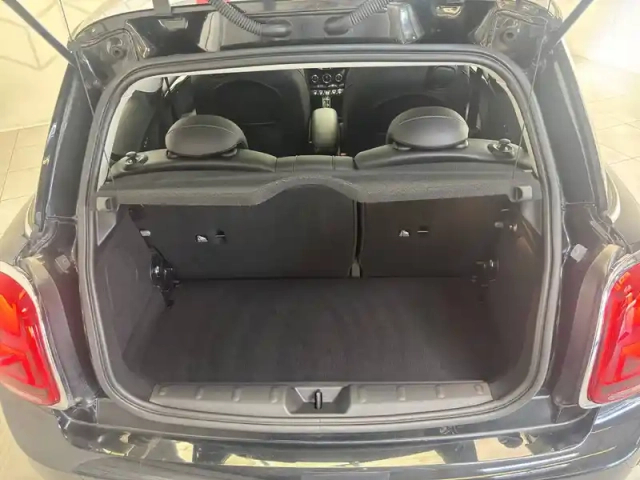 Mini Mini hatch 3 portes cooper se 184 ch — photo 14