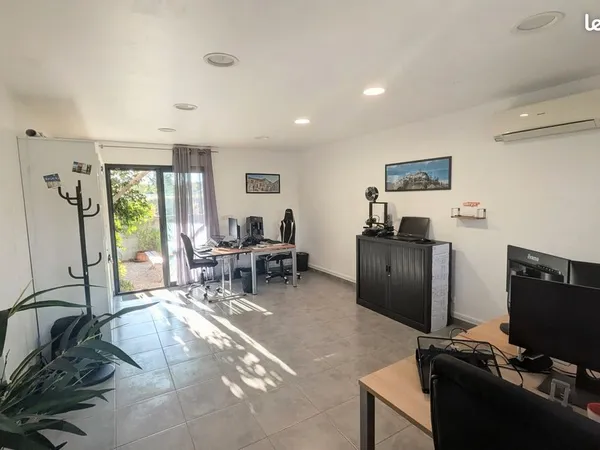 Bureau très bien situé 25 m² | Parc d'Activités du Vinobre
