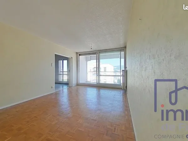 Appartement 5 pièces 94 m²