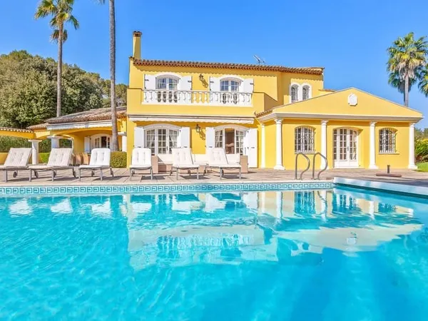 Maison 4 pièces 270 m²