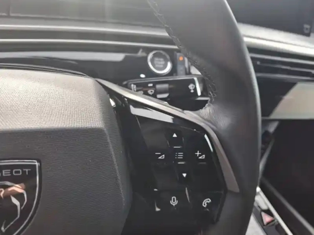 Peugeot 3008 hybrid 136 e-dcs6 — photo 51