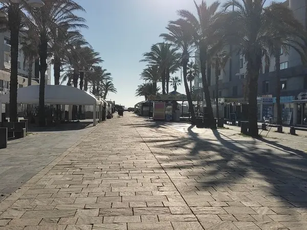 Local commercial cap d agde